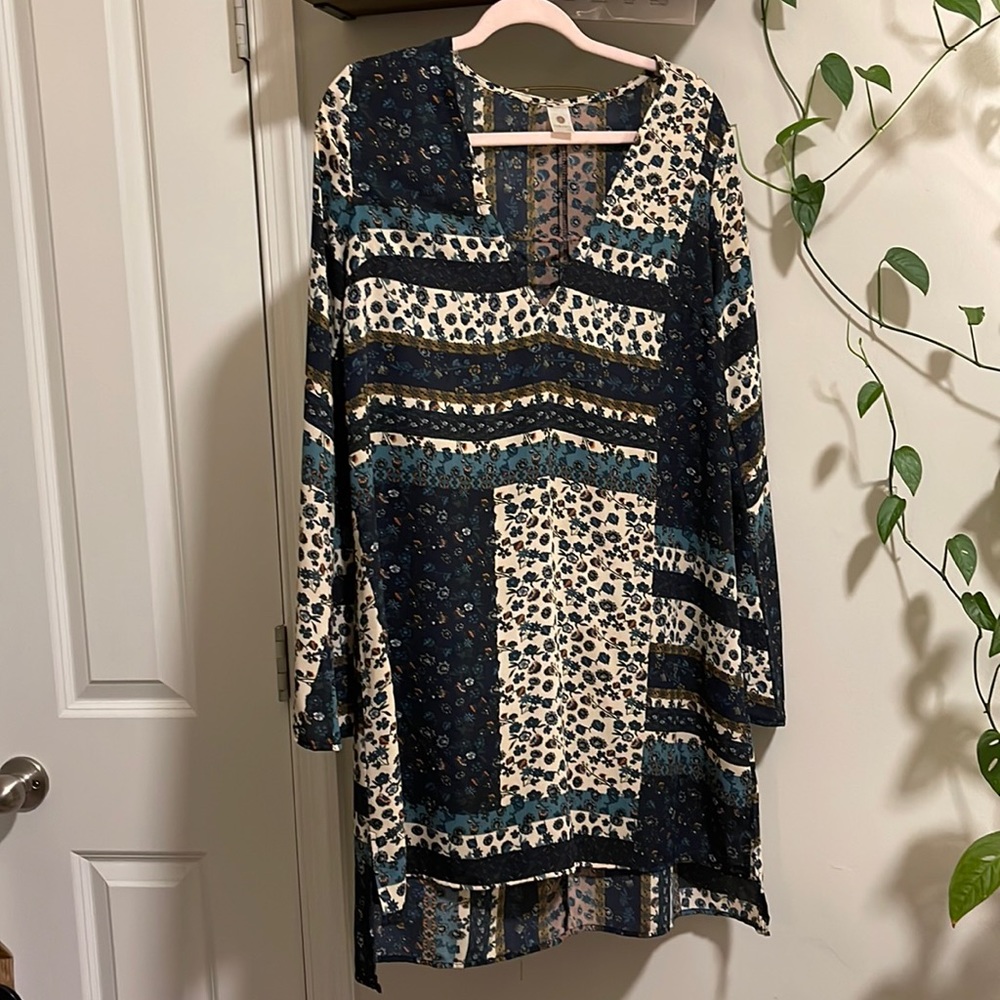 Pacsun Floral Printed Royal Blue Dress. Size medium!